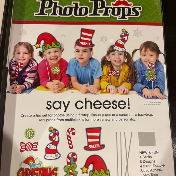 4~Funny Holiday Themed Photo Booth Props Parties Christmas Fun Photo Kit Of 32 - Picture 7 of 11